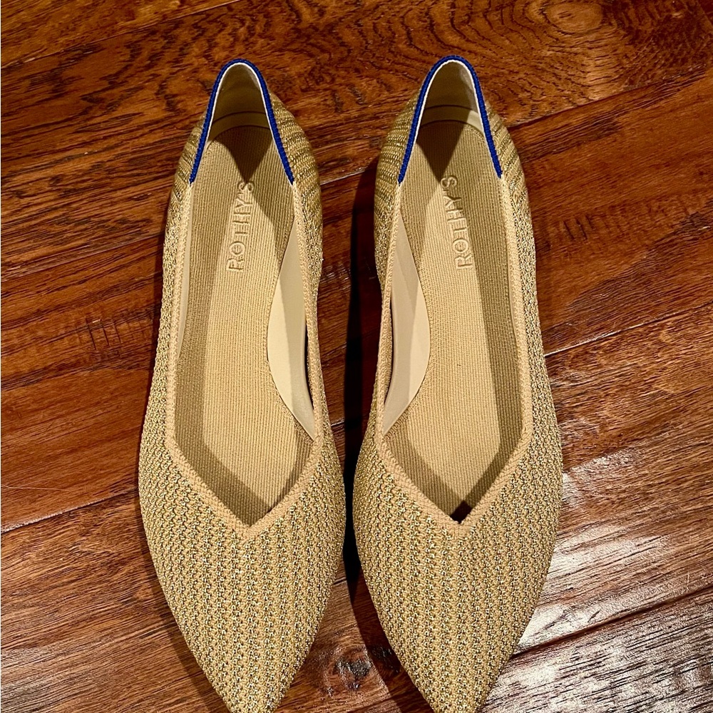 Rothy's Beige and Blue Pointed Flats